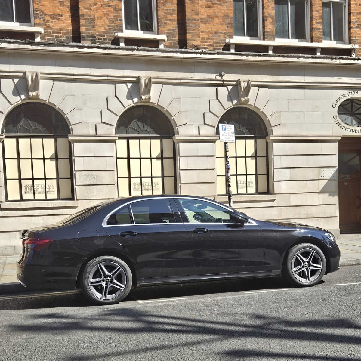 RideOnRoad-Chauffeur (13) Airport transfers Brentwood Essex airport transfers near me