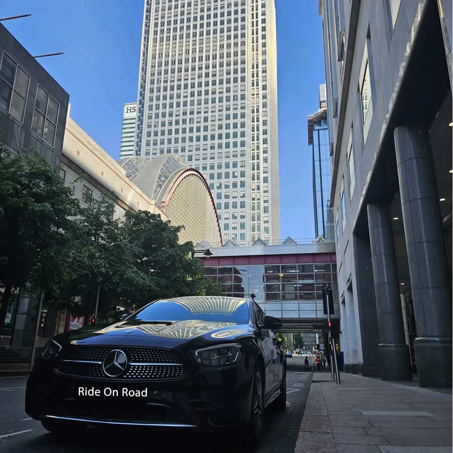 RideOnRoad-Chauffeur (18) Airport transfers Brentwood Essex airport transfers near me