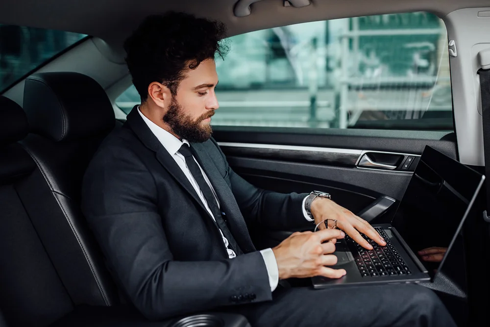 Private family Chauffeur jobs London Guided chauffeur tours from London